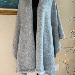 Beryll of Malibu 95% Cashmere Fringe Shawl – Fog Grey Melange – NWT Luxe Wrap